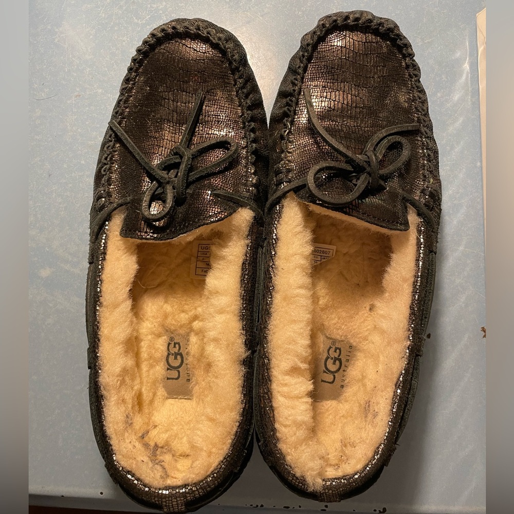 UGG Moccasins: Size 8